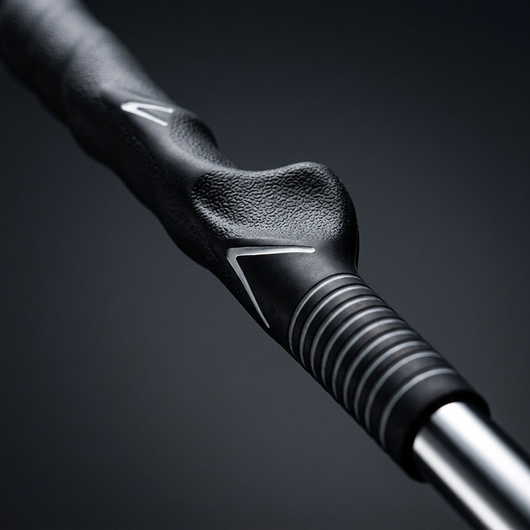 TourGrip Swing Trainer - close up of molded grip with hand placement guides